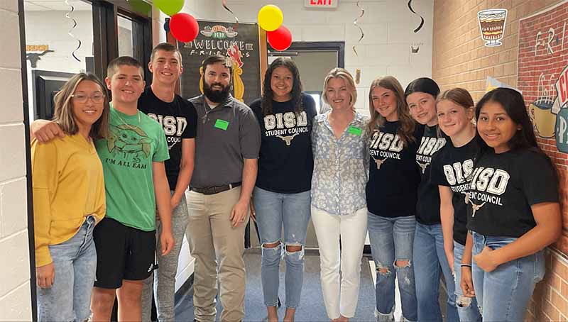 Gordon ISD Teacher Appreciation picture with kids from the school at the end of the spring school year.